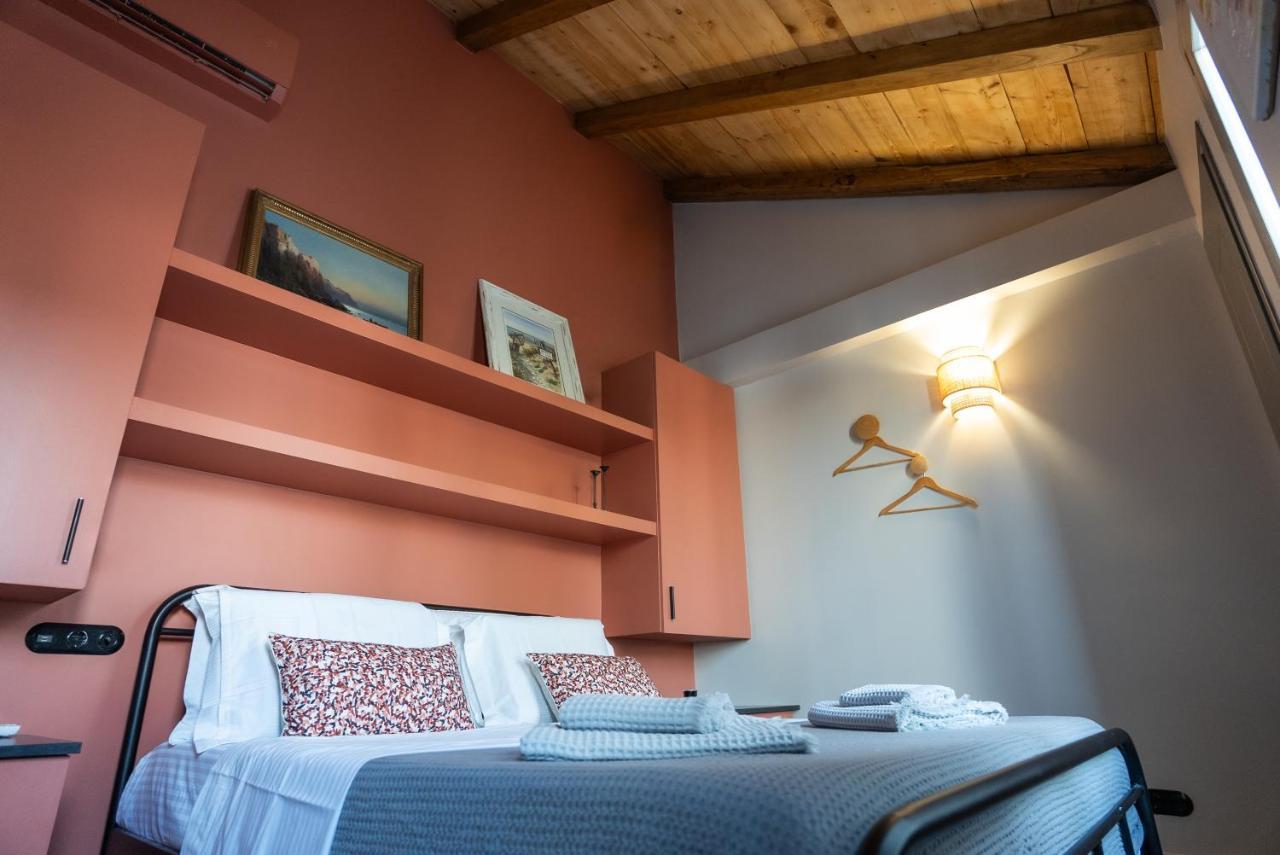 Villa Hermes In Anafiotika Athens ! المظهر الخارجي الصورة